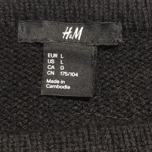 H&M black and cream sweater - Picture 6 of 8